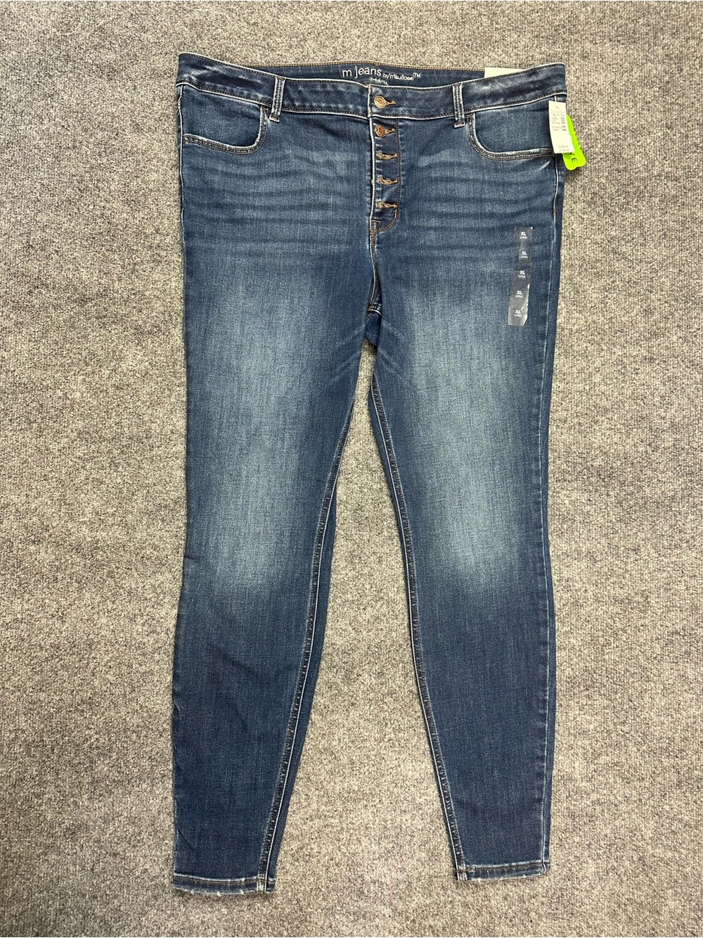 Maurices cool comfort, jagging, mid rise Skinny Jeans ultimate stretch